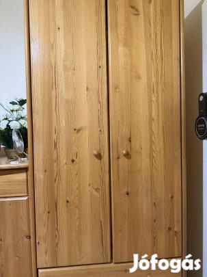Claudia két ajtós ,akasztós fiókos fenyő szekrény !
