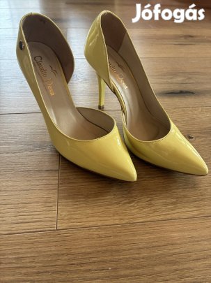Claudio Dessi sárga magassarkú cipő