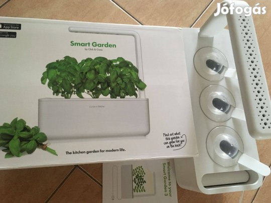 Click & Grow Smart Garden 3