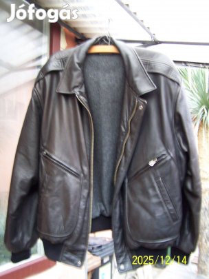 Closed bőr bomberdzseki