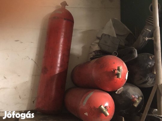 Cng palackok bontasbol. 