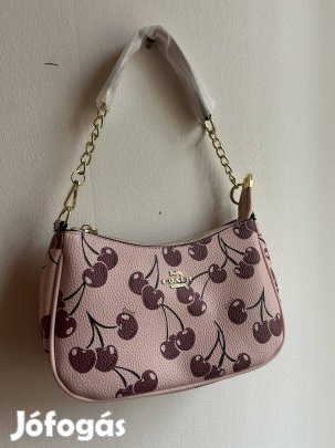 Coach táska két pánttal.