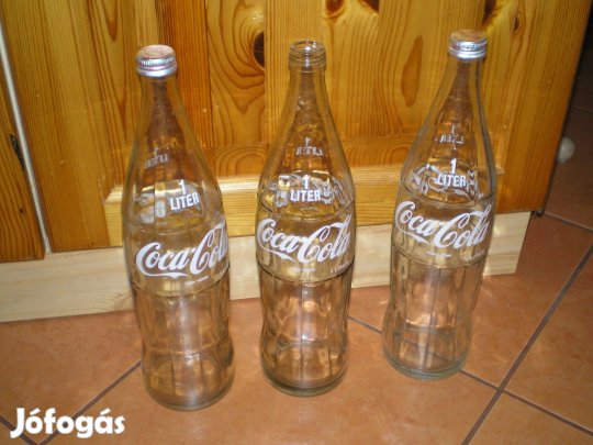 Coca Cola üvegek régebbi retró darabok 1 literes 1 db van!!