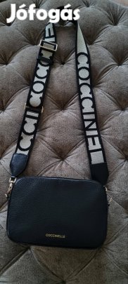 Coccinelle fekete bőr crossbody táska