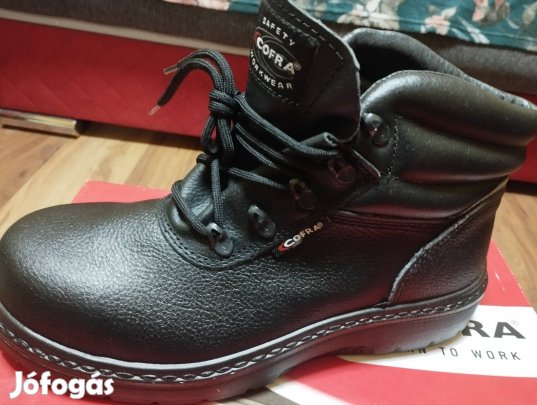 Cofra minőségi munkavédelmi bakancs.