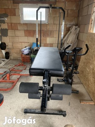 Combfeszítő combhajlító kombinált lábgép