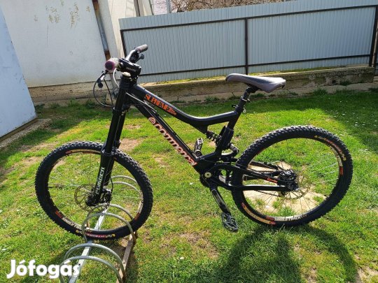 Commencal 26-os Downhill 