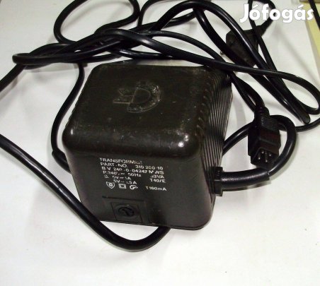 Commodore C+4 tápegység szögletes csatlakozós