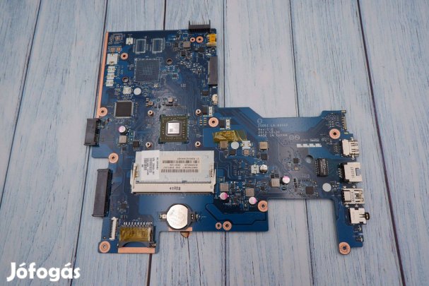 Compaq 15-h090sg laptop hibás alaplap LA-A996P