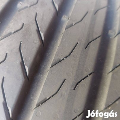 Continental 235/50R18 nyárigumi
