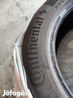 Continetal 235/60 R18