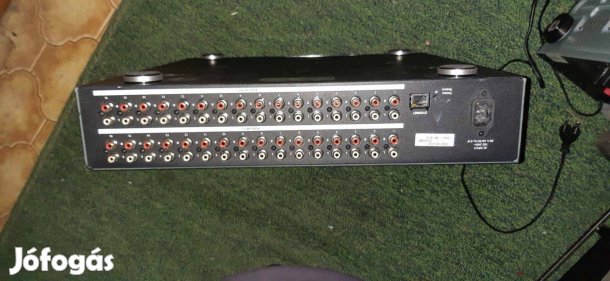 Control 4 audio matrix audio elosztó