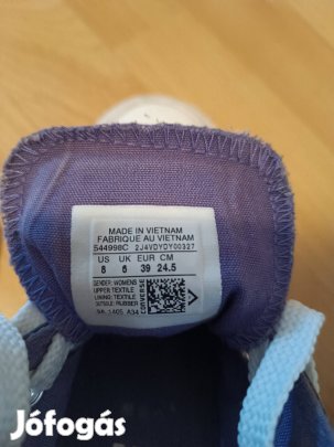 Converse cipő, lila mintás 39-es