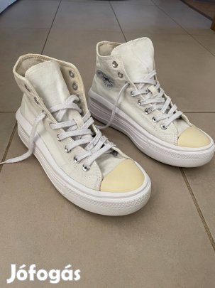 Converse fehér női cipő