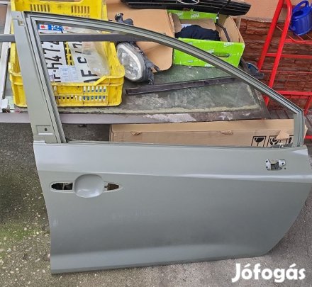 Corolla j.e.ajtó 2019-2023 eladó