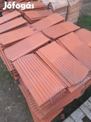Creaton hortobágy 300db cserép elado.Szállitás megoldhato.