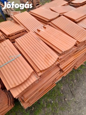 Creaton hortobágy tetőcserép 300db elado.Szállitás megoldhato.
