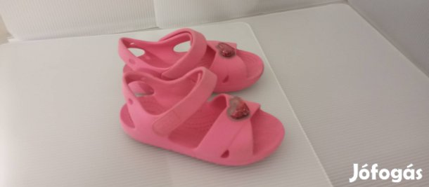 Crocs kisszanda eladó 
