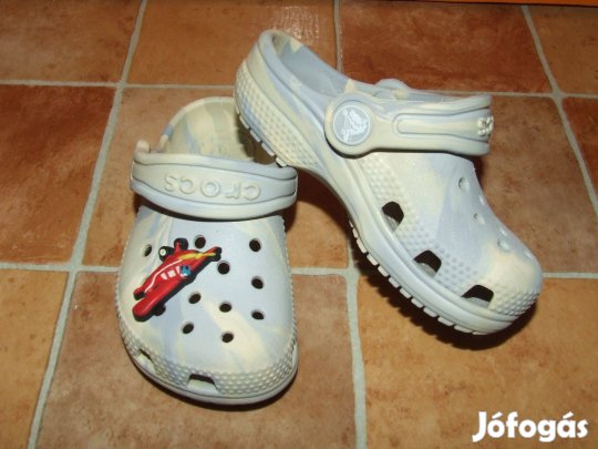 Crocs szandál + Repcsi klipsz 22-23 méret (C 6)
