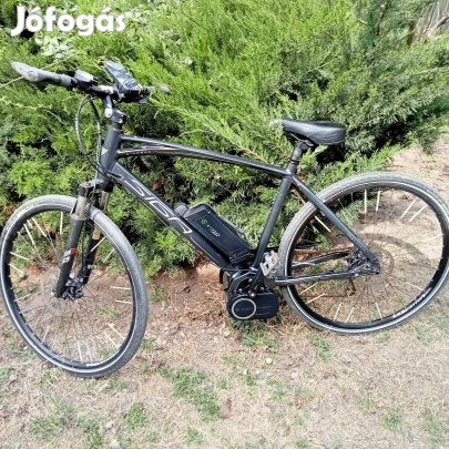 Cross trekking e- bike 28"