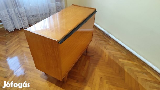 Csaba retró ágyneműtartó 