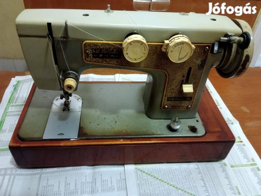 Csajka taskavarrogep