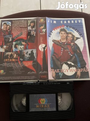 Csak egy harapás vhs nagytok vigjáték