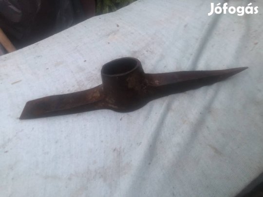 Csákány nyél nélkül 5000 Ft :Lenti