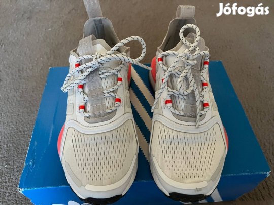 Csaknem új (1x használt) Adidas női futócipő 36-os méretben