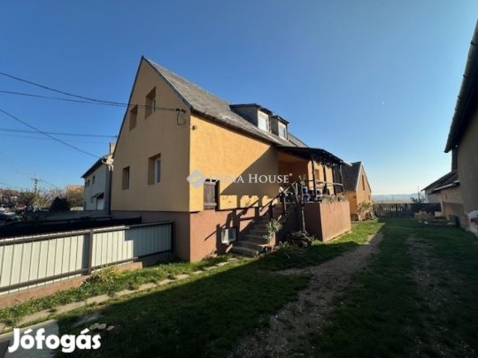 Csákvári eladó 130 nm-es ház