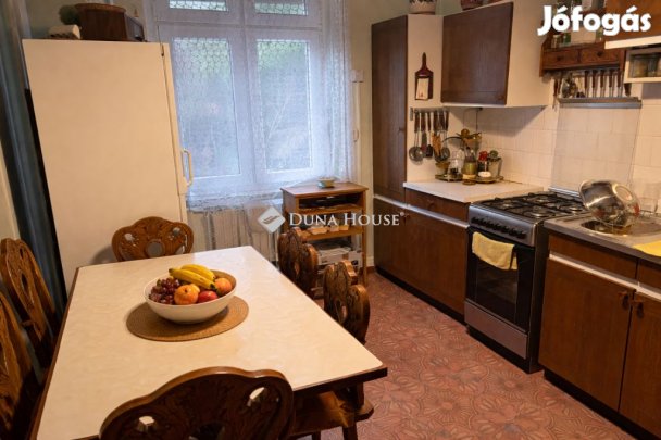 Csákvári eladó 140 nm-es ház