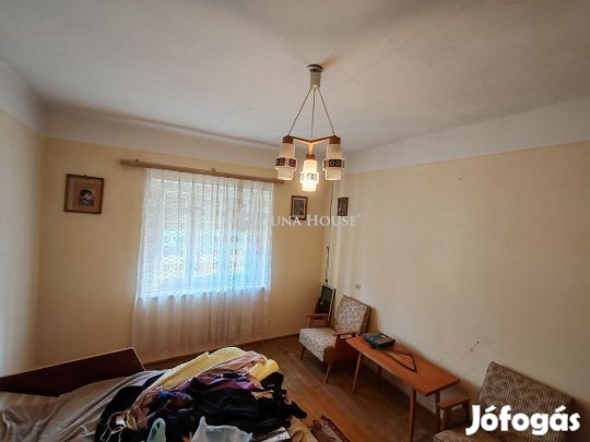 Csákvári eladó 60 nm-es ház