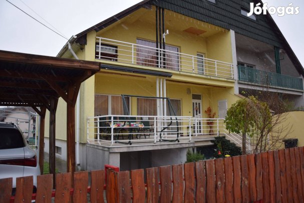 Családi Ház a Balatonnál