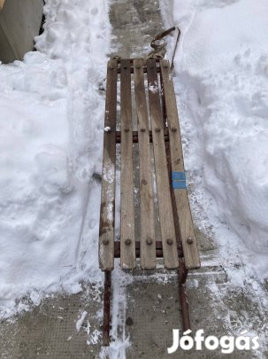 Családi, fémtalpas szánkó eladó
