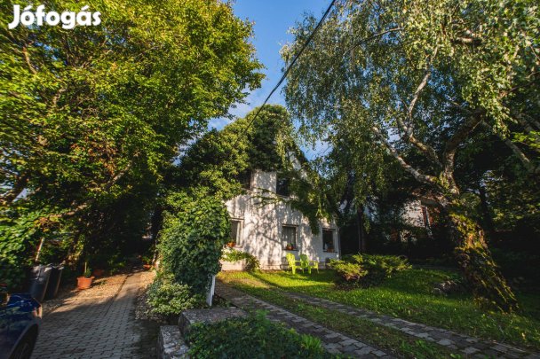 Családi ház Adyligeten