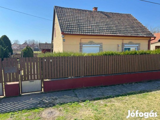 Családi ház Dávodon, nagyon jó állapotban