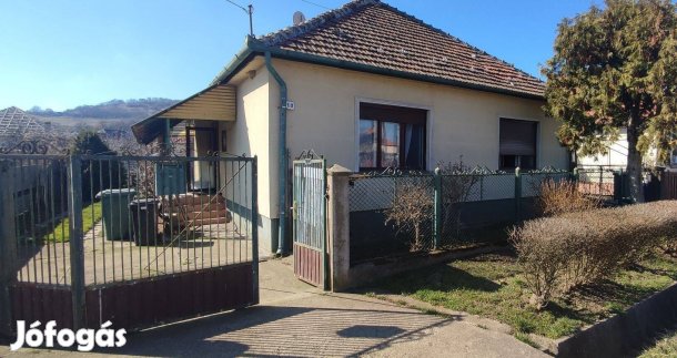 Családi ház Sajószentpéteren