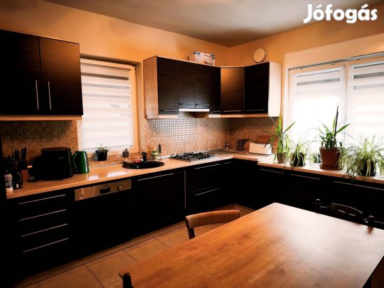 Családi ház Sándorfalván, nyugodt környezetben