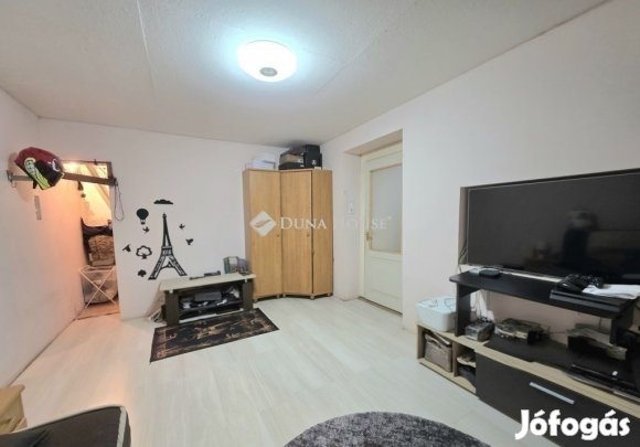 Családi ház Tápiószecső csendes utcájában