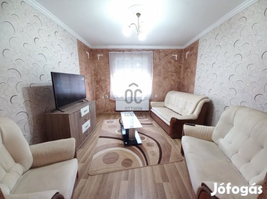 Családi ház - Hajdúböszörményi eladó tégla családi ház