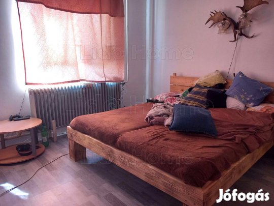 Családi ház csendes, nyugodt környezetben eladó