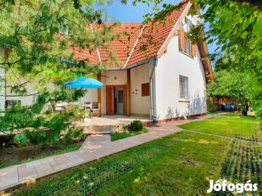 Családi ház eladó Vonyarcvashegyen