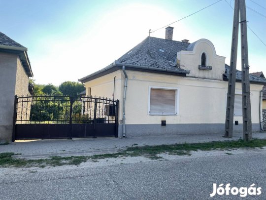 Családi ház eladó - Sály