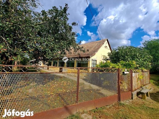 Családi ház gyönyörű panorámával és gazdálkodásra alkalmas területtel