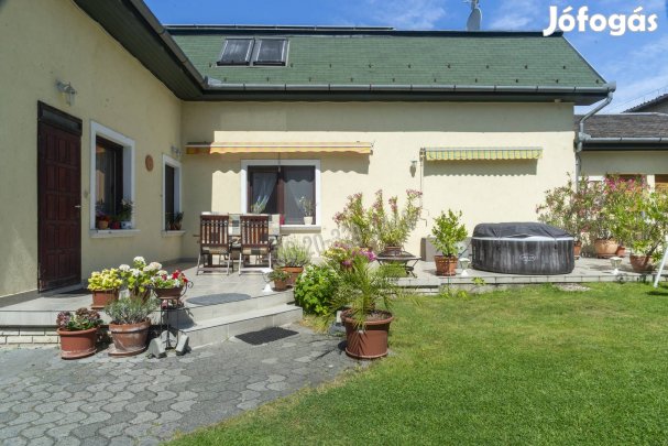 Családi ház sok extrával! 16_mev