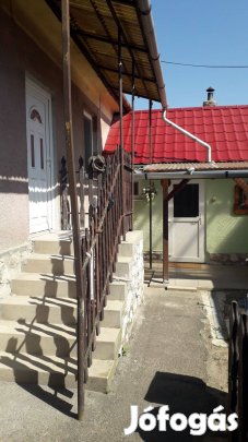 Családi házat keresők részére megvételre ajánlom, Eger ( Felnémet) vár