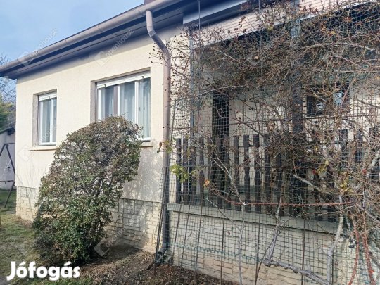 Családiház, melléképületekkel eladó Siófok - Kilitin