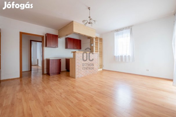 Családok figyelmébe ajánljuk- Európa lakópark 3 hálószobás, kertkapcso