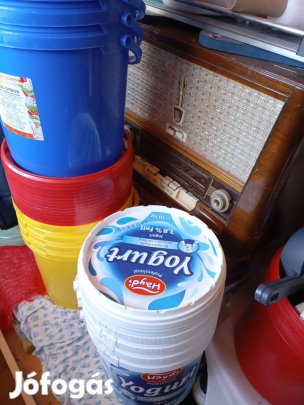 Csalisvödör etetőanyag, táp, felszerelés, fogás. tároláshoz 10 l-es