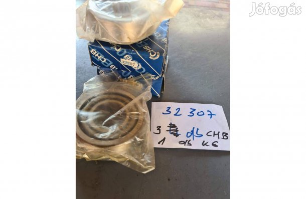 Csapágy 32307